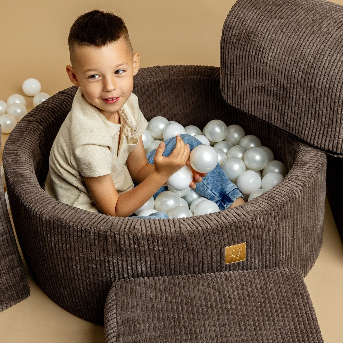 PISCINA CON PALLINE PER BAMBINI